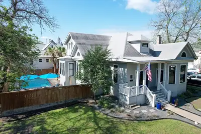 Image de Beautiful San Antonio gem, spacious home with pool in a great location!