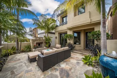 Image de 31+ Night Beachstay | Bikes | Fireplace | Hot Tub | Pets