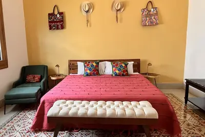 Image de Casa Gaudí, Prime Location, Santa Ana, Beautiful