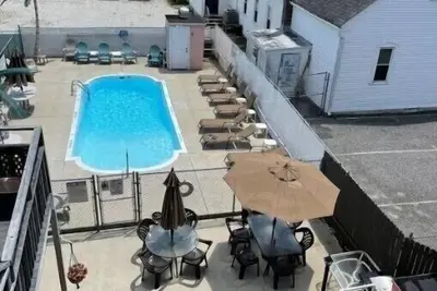 Image de 2 Bedroom with Lr/bedroom / sleeps6/ 1st floor 2a