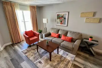 Fully-Equipped Villa Next to Disney!