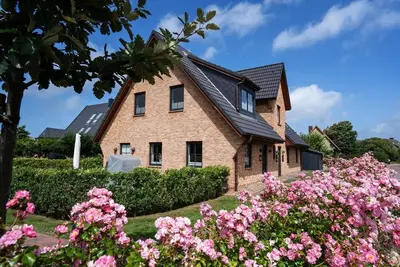 Image de Zweite Heimat - Exclusive apartment, centrally located for 6 persons with sauna, terrace,