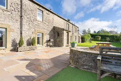 Image de Hulmes Vale House - Sleeps 14 - Peak district