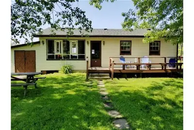 Image de Only Rural Family Private Lake Erie Beach Getaway With No ÇLEANING Fee Charged