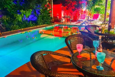 Image de Grand Villa, 5 Bedrooms, Private Pool, Garden View, 10 Mins Lk Metro
