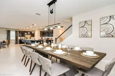 Solara Resort - 9 Bed 6 Baths Villa