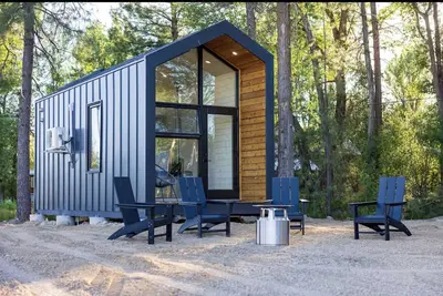 Image de Tiny Meets Luxury-Tiny Home #1