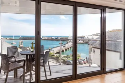 Image de Ocean Blue - Gorgeous Penthouse With Spectacular Views