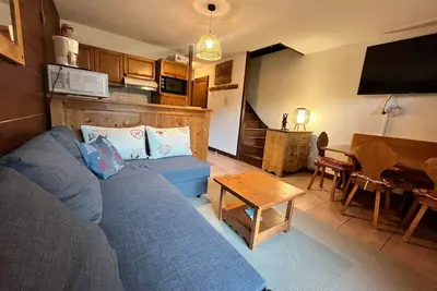 Image de Duplex avec terrasse, piscine et parking à Samoëns