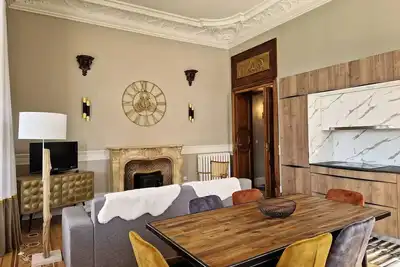 Image de Magnifique Appartement De Standing Dans Le Chateau