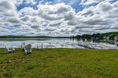 Image de Lakefront Prescription on Webster Lake!