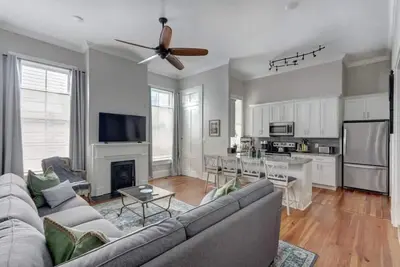 Image de Eichberg Manor - Historic | Victorian District