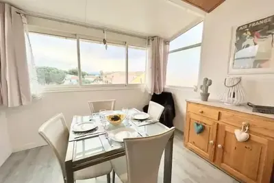 Image de Friedliche Wohnung 5 Minuten zu FuĂź vom Meer 4goel53