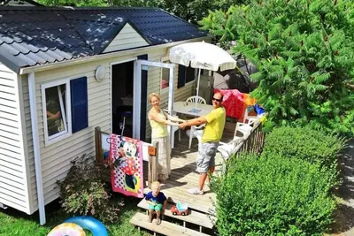 Image de Mobil home Charmeur Comfort 27m2 - 2 Schlafzimmer + Freie Terrasse 10m2 (Sonntag) 4 Personen