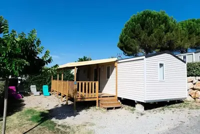 Image de Mobil-home Family Xl Premium 40 m² 4 chambres + terrasse couverte + climatisation + Tv + Lv + 2 sdb 8 personnes