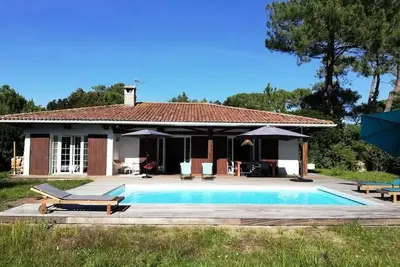 Image de 35 Croix du Sud - Agréable Villa avec piscine chauffée à la plage