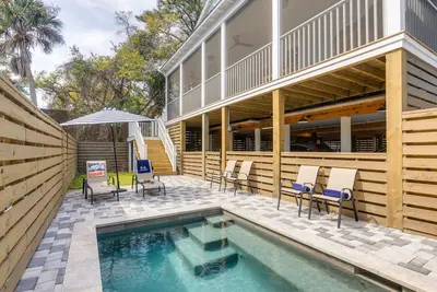 Image de Stay @ Mimosa Manor - Private Pool, Steps to Beach