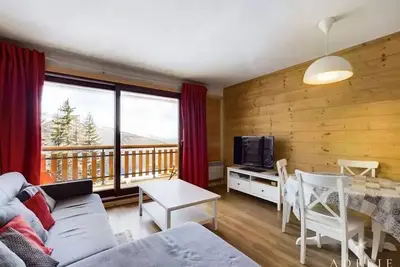 Image de 2 pièces exposé Sud avec magnifique vue refait à neuf