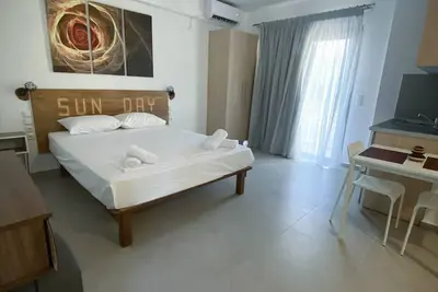 Image de Sun Day seaside luxury apartments Artemida #2