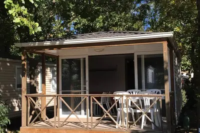 Image de Mobilhome Nature Comfort 25 m2 (2 Schlafzimmer - 4 Personen) + überdachte Terrasse 4 Personen