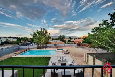 Image de Heated Pool and Hot Tub -Casa Bonita An Irvie Home