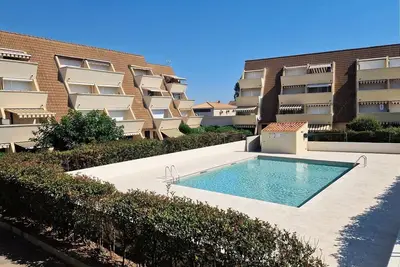 Image de Résidence fermée avec piscine et accès direct à la plage