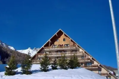 Image de 50m des commerces, 2ème étage, balcon, télévision, 26m², Réallon