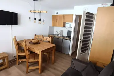 Image de Gemütliche Wohnung komplett renoviert, Aussicht Hänge.