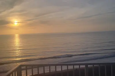Image de Williams Surf Side  Ocean front & turtles   condo  2 king Br in Ormond Beach Fl