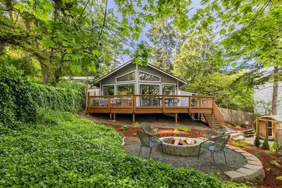 Image de Whidbey Island A-Frame 2br | Beach Access | Sauna