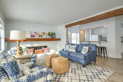 Image de This newly renovated house has 4 bedrooms & 2 bathrooms in Clarklake Michigan.
