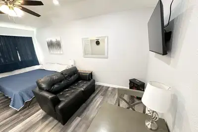 Image de Bungalow-Fully Loaded, Lackland Afb, Sea World