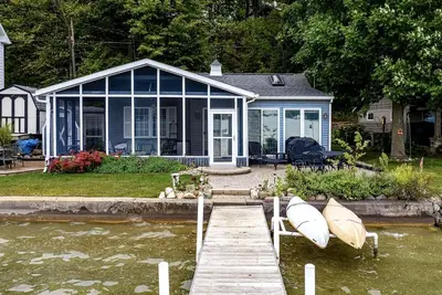 Image de Lakefront cottage- Birch Lake
