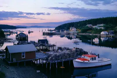 Image de Cozy island cottage with beach access, close to great hiking trails!