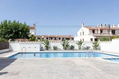Image de Magnifique maison de vacances pour 7 personnes avec Wifi, piscine, Tv, patio et parking