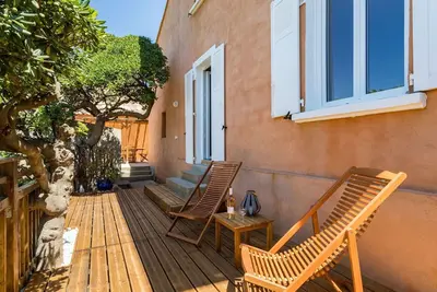 Image de Merveilleuse maison de vacances privée avec climatisation, Wifi, Tv, patio et parking