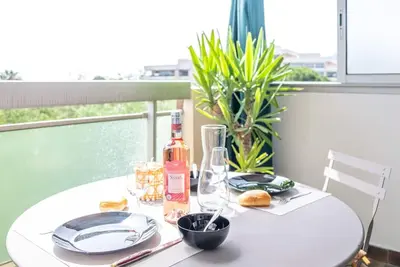 Image de Agréable appartement pour 2 personnes avec Wifi, Tv, terrasse, animaux admis et parking