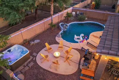 Image de Desert Oasis Amazing Pool\/Waterfall\/Firepit\/Office
