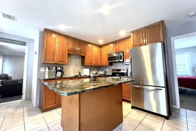 Image de Relaxing Seaside Condo – Steps from the Boardwalk!
