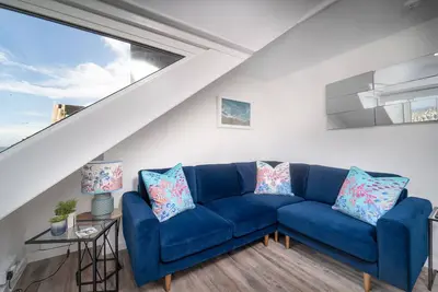 Image de Len's Lookout - Off-Site Parking - Sea Views - Outside Area