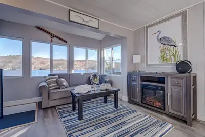 Siena/Naples 2 units Sleeps 8 with 2 Docks!
