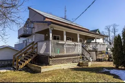 Image de Waterfront Cottage Getaway Beautiful Scenic Views And Sunsets On The Lake