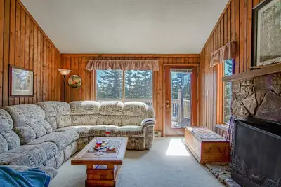 Image de Wabasso 4 is gracefully tucked in the trees between Central Village & South Mtn