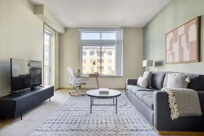 Image de Amazing Dublin 1br w/ Pool, W/D, & Coworking, nr Bart, by Blueground