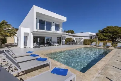 Image de Villa moderne et romantique à Moraira, Costa Blanca, Espagne avec piscine privée pour 6 personnes