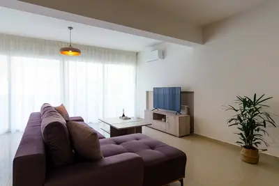 Oikies. Luxury Apartment with Old Mill View | private free parking area