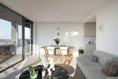 Image de Luxury high rise chic with views