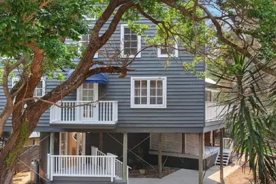 Image de 'Mac's Beach House' by Accom Holidays