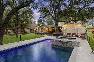 Image de The Creek Villa | Heated Pool & Spa | Boat Slip