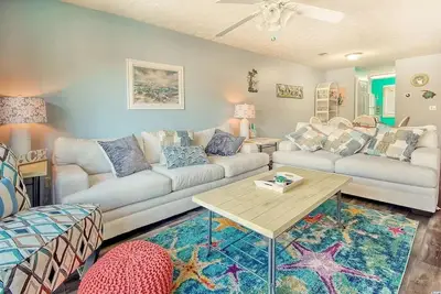 Image de Lovely 2 Bedroom Condo Steps From The Ocean